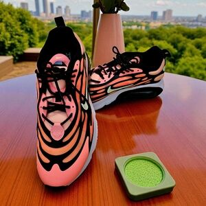 Nike Air Max Exosense Sneaker CK6811-600 Sz 11 US